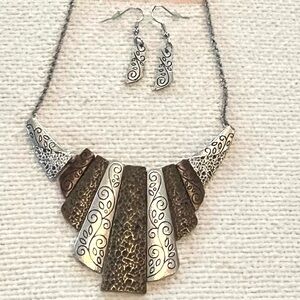 Boutique multi tone necklace/earring set
